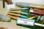 Artilharia utilizada na Segunda Guerra Mundial, exemplares expostos no Museu do Expedicionrio em Curitiba - Paran. <br><br/> Palavras-chave: relaes de poder, Foras Armadas, Exrcito Brasileiro, Fora Expedicionria Brasileira, armas, Museu do Expedicionrio, Curitiba, Paran, Fascismo, Nazismo.