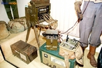 Equipamentos de comunicao utilizados na Segunda Guerra Mundial, exemplares expostos no Museu do Expedicionrio em Curitiba - Paran. <br><br/> Palavras-chave: relaes de poder, Estado, Foras Armadas, Exrcito Brasileiro, guerra, Fora Expedicionria Brasileira, nazismo, fascismo, Nacional Socialismo, Museu do Expedicionrio, Curitiba, Paran.