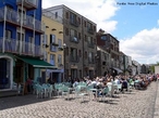 Plymouth,  a maior cidade do condado de Devon localizado na Cornualha, sudoeste da Inglaterra. O nome da cidade vem do fato de que a cidade est localizada na boca (mouth) do Rio Plym.  uma cidade porturia e tem uma populao de 244.000. <br><br/> Palavras-chave: relaes de produo, relaes de poder, relaes culturais, Estado, cidade histrica, Cornualha, Inglaterra, revoluo industrial, capitalismo.