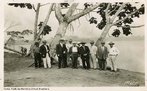 A Estrada de Ferro Madeira-Mamor  uma ferrovia construda entre 1907 e 1912 para ligar Porto Velho a Guajar-Mirim, no atual Estado de Rondnia, no Brasil. Ficou conhecida  poca como a Ferrovia do Diabo, devido  morte de milhares de trabalhadores durante a construo, causada sobretudo por doenas tropicais, complementar  lenda de que sob cada um de seus dormentes existia um cadver. Fotos da Coleo Percival Farquhar do Museu Histrico Nacional.<br><br/> Palavras-chave: relaes de poder, relaes culturais, modernizao, sculo XX.