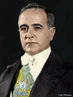 Retrato de Getlio Vargas com a faixa presidencial em 1934. Getlio Dorneles Vargas se tornou presidente do Brasil aps a Revoluo de 1930, que ps fim  Repblica Velha depondo seu 13 e ltimo presidente da Repblica Washington Lus. Foi presidente da Repblica do Brasil em dois perodos. O primeiro teve durao de 15 anos ininterruptos, de 1930 a 1945. <br><br/> Palavras-chave: relaes de poder, relaes culturais, Getlio Vargas, Revoluo de 1930. 