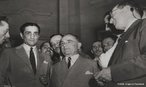 Getlio Dorneles Vargas se tornou presidente do Brasil aps a Revoluo de 1930, que ps fim  Repblica Velha depondo seu 13 e ltimo presidente da Repblica Washington Lus. Foi presidente da Repblica do Brasil em dois perodos: o primeiro teve durao de 15 anos ininterruptos (1930 a 1945) e em 1951 se tornou presidente governando at sua morte em 1954.<br><br/> Palavras-chave: relaes de poder, poder executivo, governo, repblica, Brasil, Revoluo de 1930, Estado Novo. 