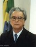 Itamar Franco foi presidente do Brasil entre 29 de dezembro de 1992 a 01 de janeiro de 1995, assumindo o posto mximo do executivo aps a renncia de Fernando Collor de Melo. Em seu governo foi realizado um plebiscito sobre a forma de governo do Brasil, que deveria ter sido feita h 104 anos. O resultado determinou a permanncia da repblica presidencialista no Brasil. Durante sua gesto foi idealizado o Plano Real, elaborado pelo Ministro da Fazenda Fernando Henrique Cardoso.<br><br/> Palavras-chave: relaes de poder, poder executivo, governo, repblica, Brasil.